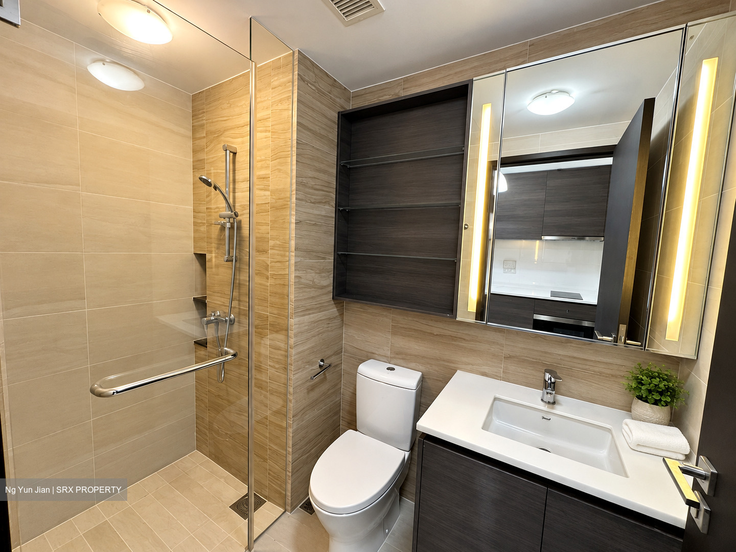 Sims Urban Oasis (D14), Condominium #632483531